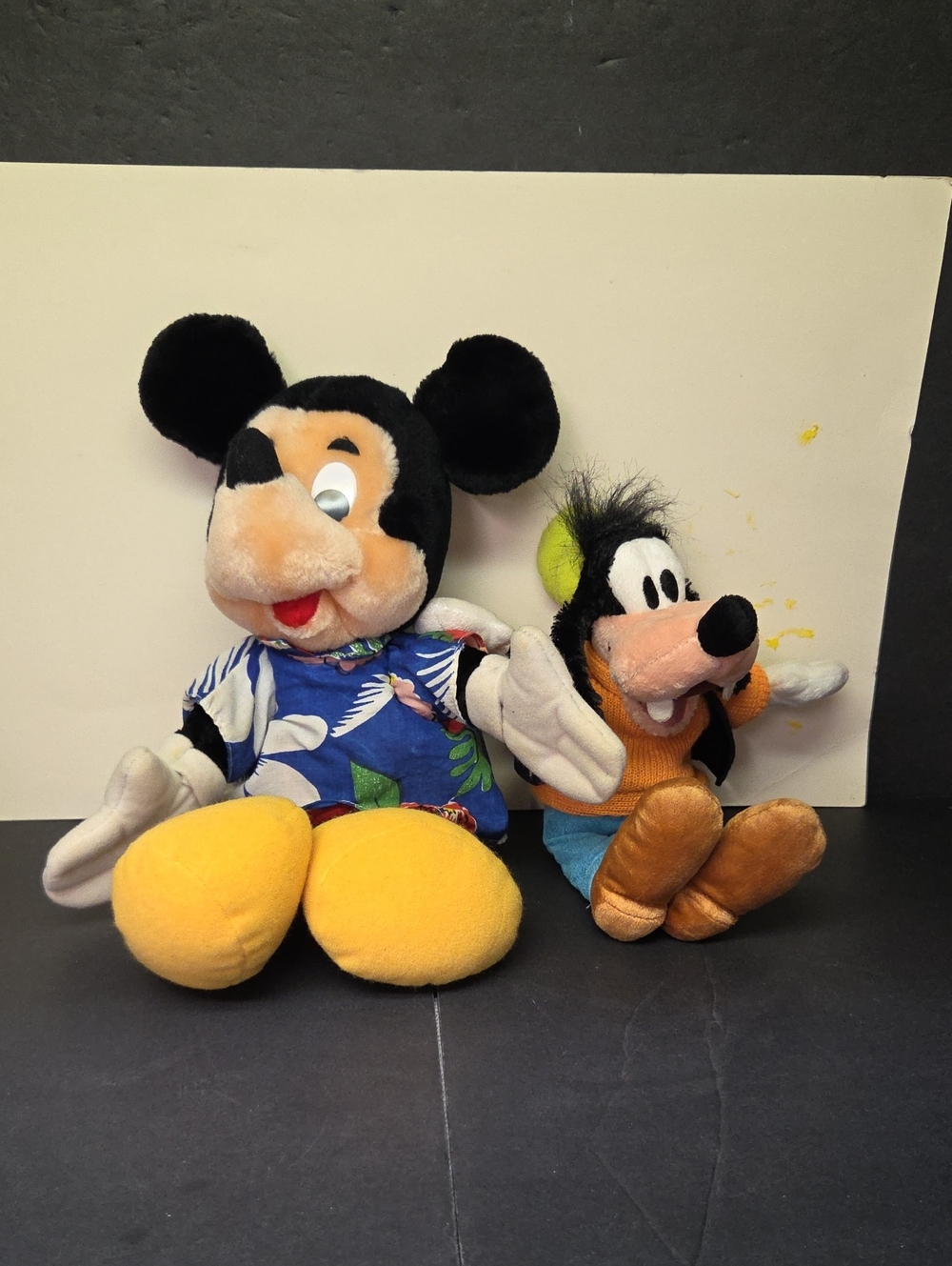 Disney Parks Hawaiian Tourist Mickey Mouse And Disney Goofy